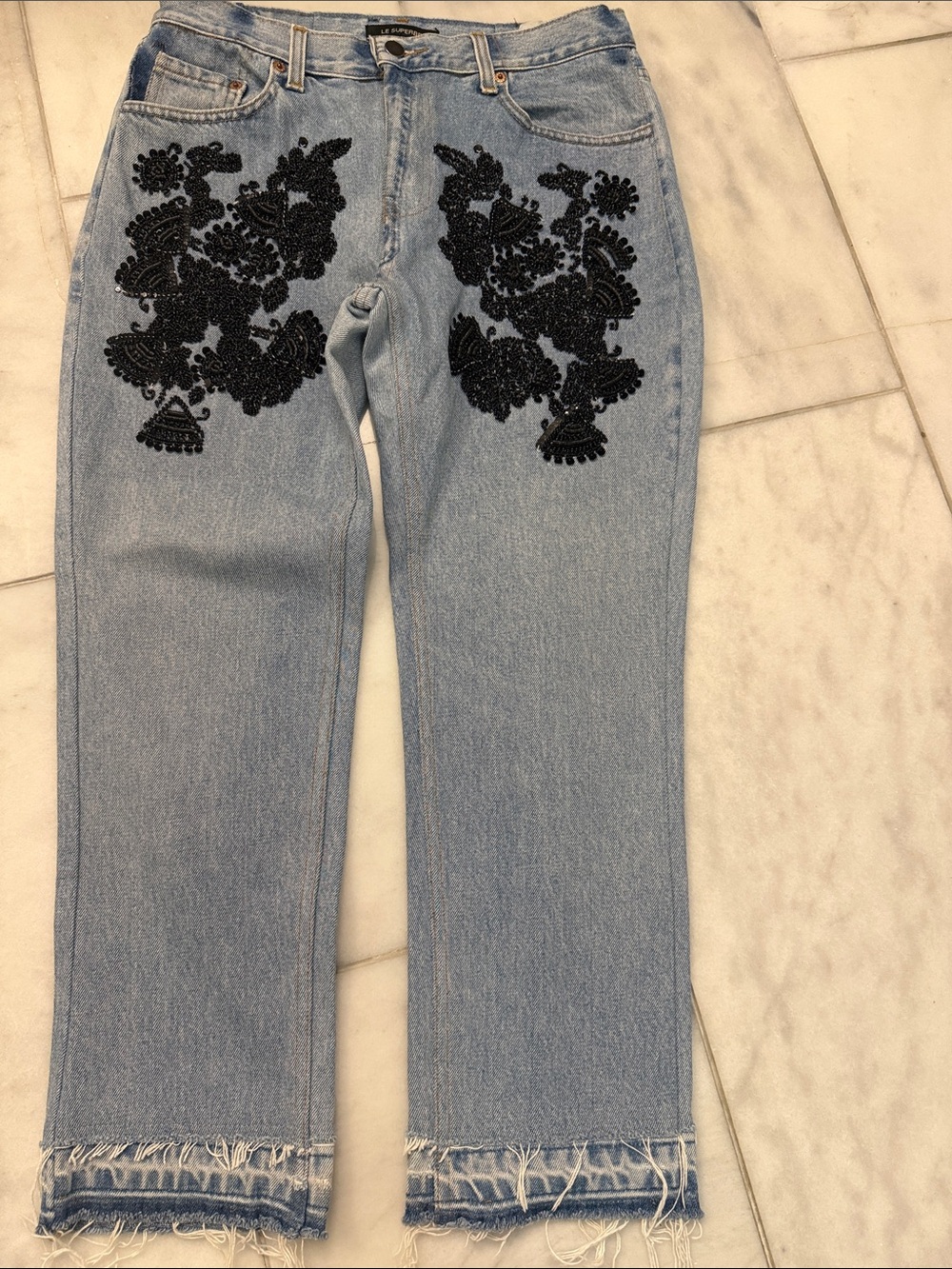 Le Superbe embellished Light Wash Women's Jeans Black Beaded Floral Appliqué 27